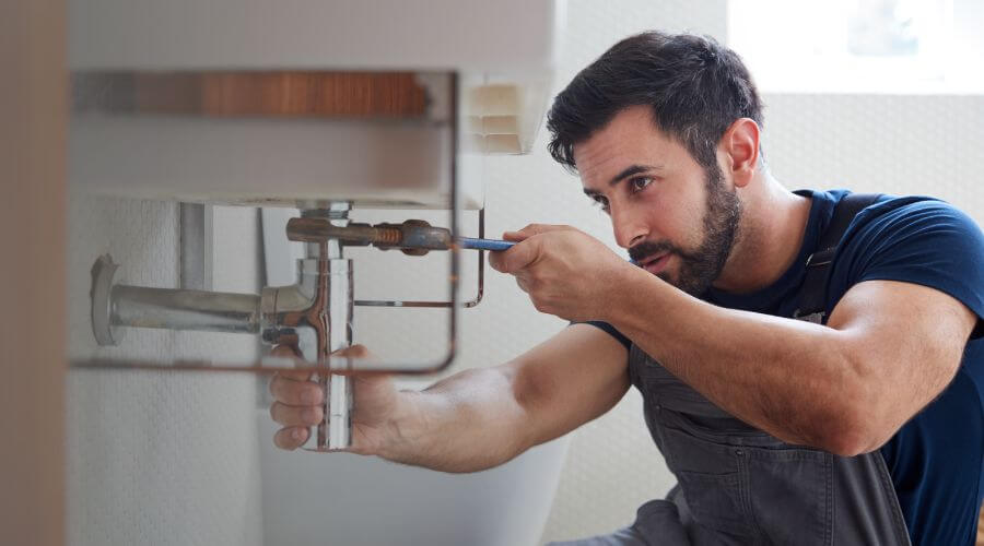 Water heater leaking fix in Clarks Hill, IN